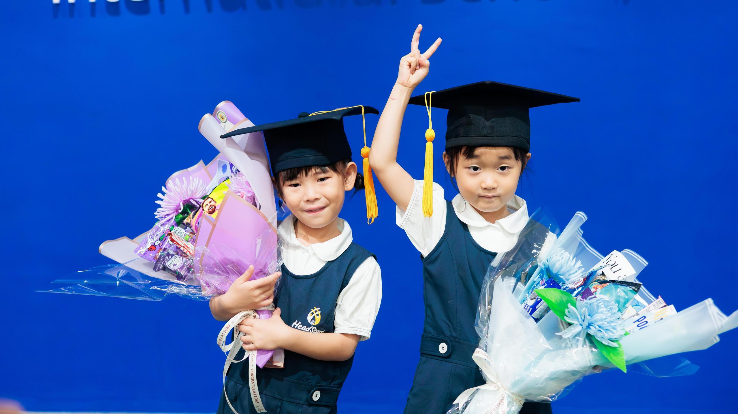 HeadStart REC Graduation5C4A7928 Enhanced NR 2