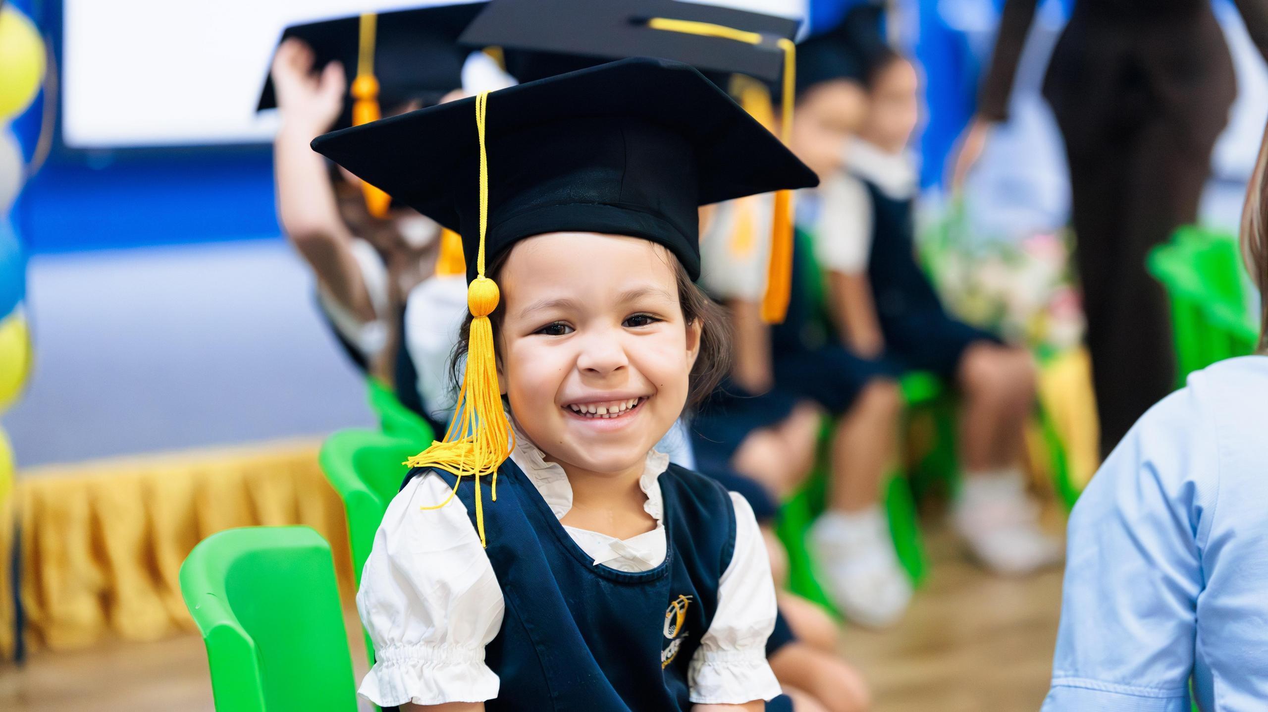 HeadStart REC Graduation5C4A7764 Enhanced NR 2