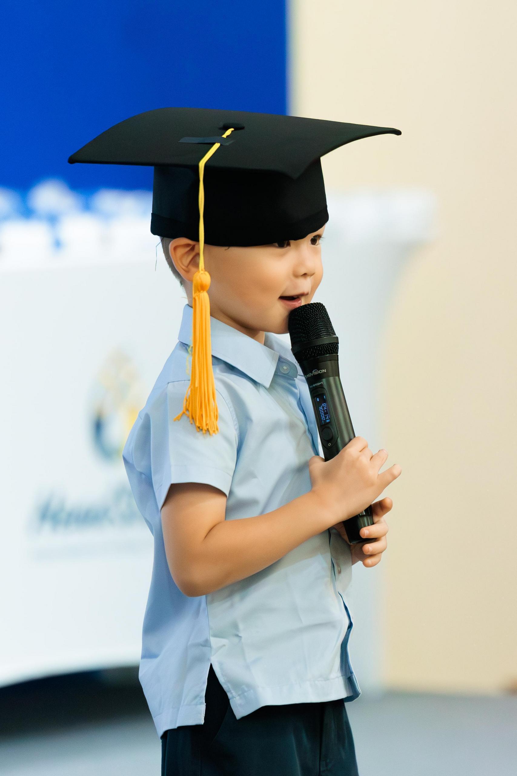 HeadStart REC Graduation5C4A7767 Enhanced NR 2