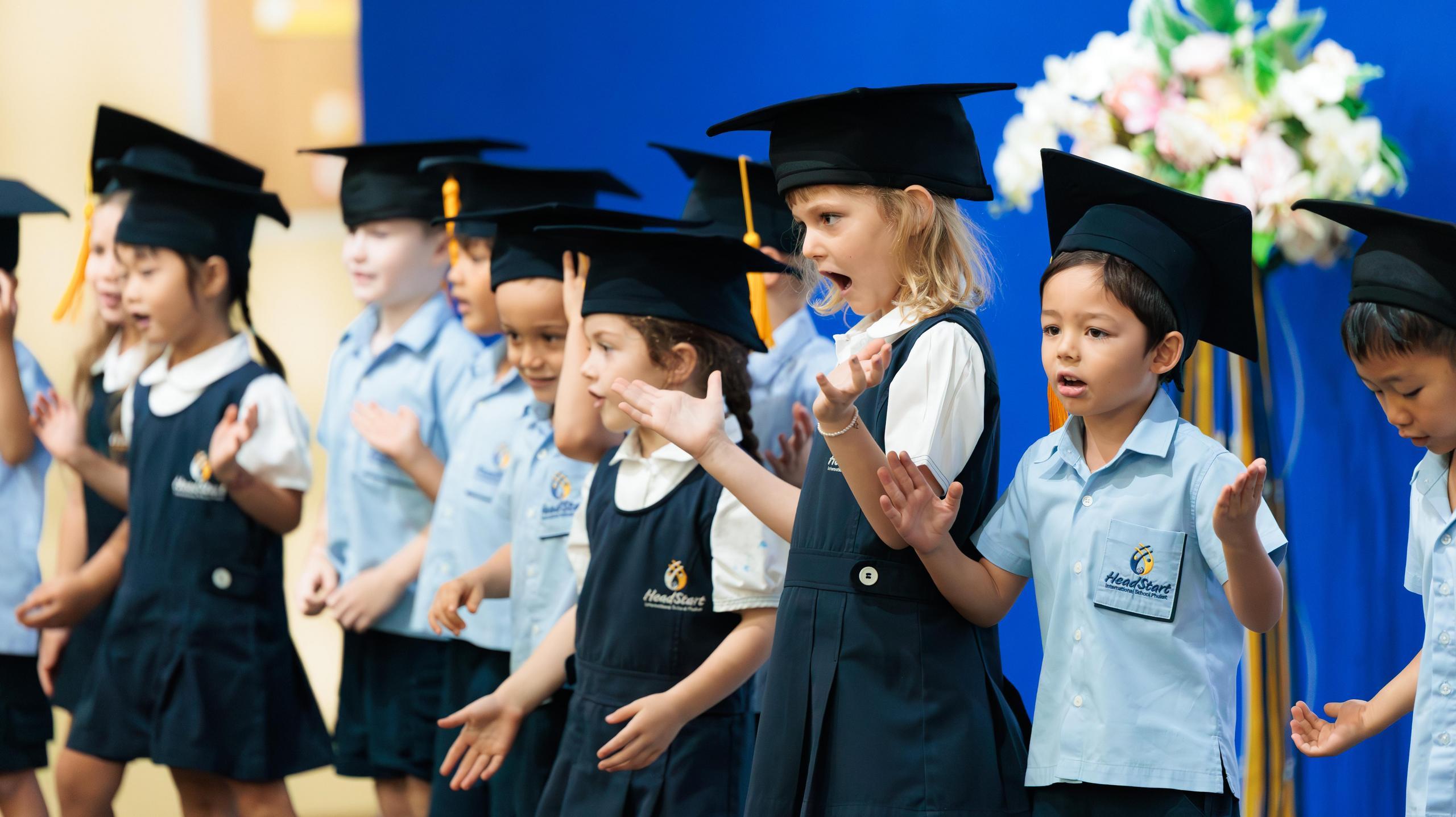 HeadStart REC Graduation5C4A7802 Enhanced NR 2