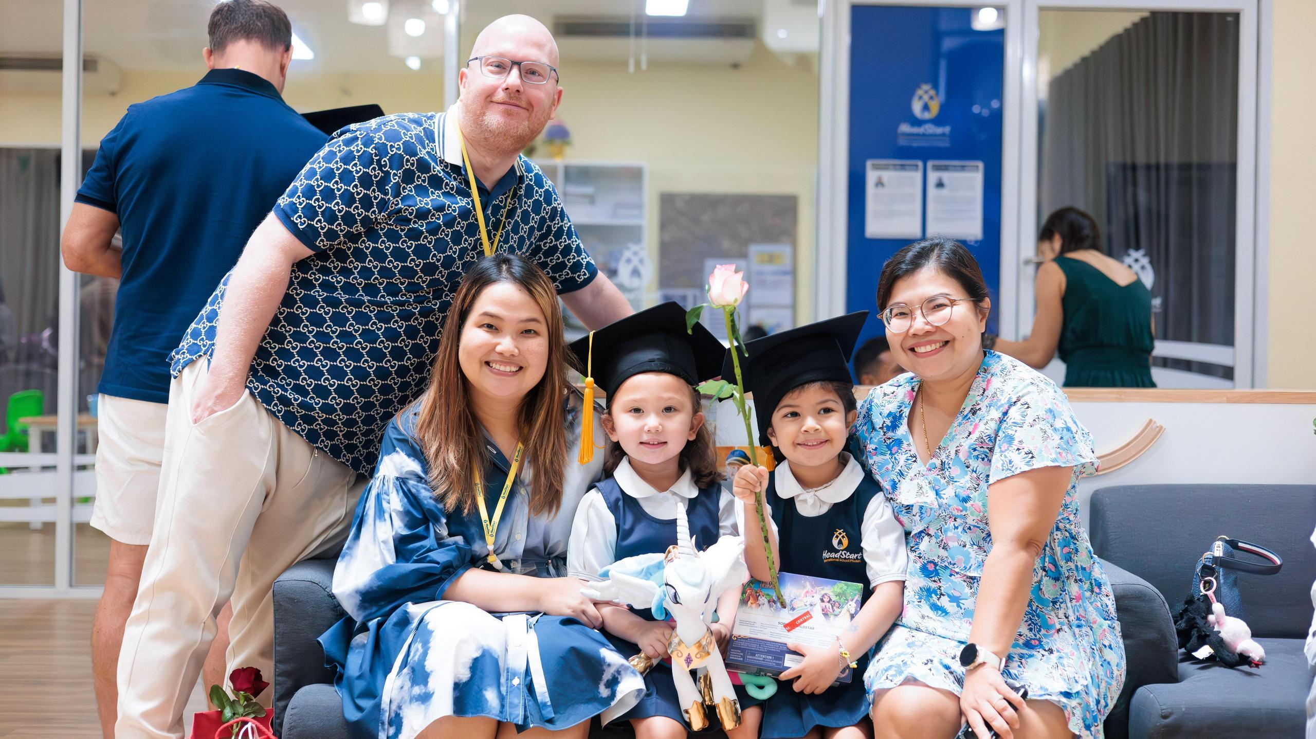 HeadStart REC Graduation5C4A7886 Enhanced NR 2